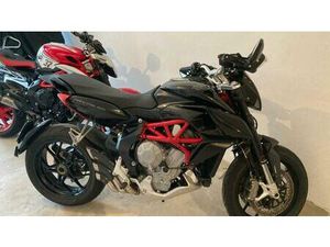 VENDO MV AGUSTA RIVALE 800 EAS ABS (2013 -17) USATA A MONTECHIARUGOLO (CODICE 9348554) - MOTO.IT