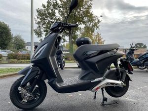 PIAGGIO 1 ACTIVE 2022 125 CM3 | SCOOTER | 1 000 KM | NOIR | 56880 PLOEREN