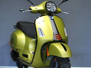 PIAGGIO VESPA GTS 300 HPE SUPER SPORT, SCOOTER, MOTO NEUVE, CHF 7'195.-