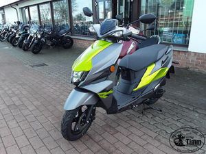 VORFÜHRFAHRZEUG SUZUKI AVENIS UN125 ROLLER RESERVIERT