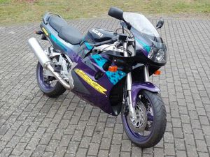 SUZUKI GSX R 1100W AUS 1.HAND IM TOP-ZUSTAND, ORIGINAL!