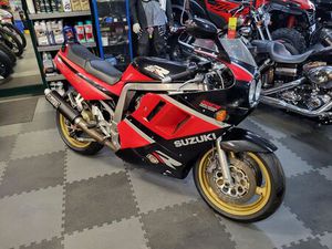 SUZUKI GSXR 1100 VERMOIM