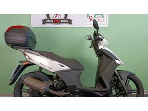 VENDO KYMCO AGILITY 50 R16 (2008 - 16) USATA A QUART (CODICE 9496105) - MOTO.IT