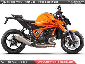 KTM 1390 SUPER DUKE R KTM R EVO 1350 CC