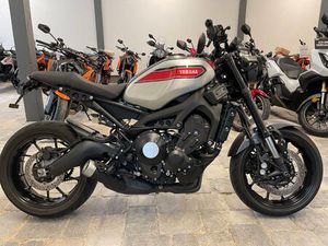 YAMAHA XSR 900 - VIEL ZUBEHÖR