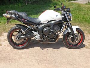 YAMAHA FZ6 S2