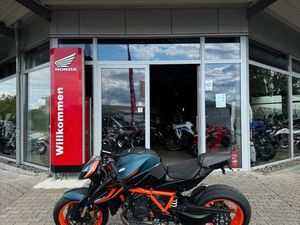 KTM 1290 SUPER DUKE R EVO