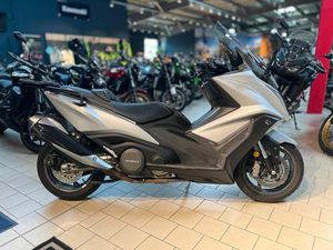 KYMCO AK 550