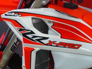 VENDO BETAMOTOR RR X-PRO 350 4T ENDURO (2025) NUOVA A CERTALDO (CODICE 7953106) - MOTO.IT