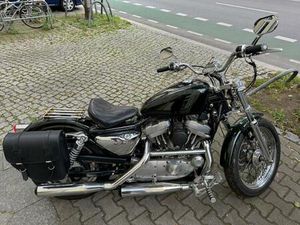 HARLEY-DAVIDSON SPORTSTER 883 HUGGER XL1