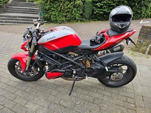 ② DUCATI STREETFIGHTER 1098