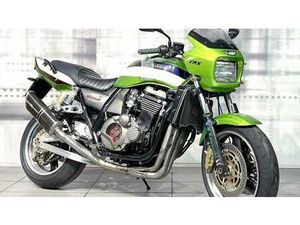 VENDO KAWASAKI ZRX 1200 R (2000 - 06) USATA A CASALGRASSO (CODICE 9000356) - MOTO.IT
