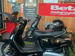 ② KYMCO LIKE 125 CC * SALON PROMO ***