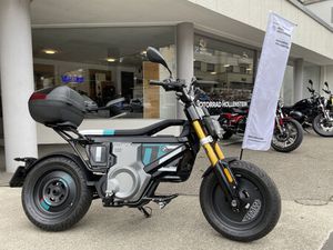 BMW CE 02 HIGHLINE, SCOOTER, MODÈLE DÉMO, CHF 7'900.-