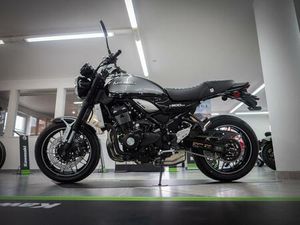 KAWASAKI Z900 RS | NEUWERTIG | MODELL 2024 | GARANTIE BIS 3/28