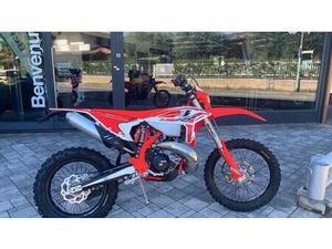 VENDO BETAMOTOR RR X-PRO 300 2T ENDURO (2025) NUOVA A GAVARDO (CODICE 9527786) - MOTO.IT