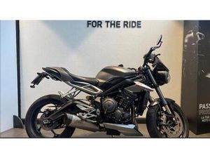 VENDO TRIUMPH STREET TRIPLE RS (2017 - 19) USATA A GALLARATE (CODICE 9527947) - MOTO.IT