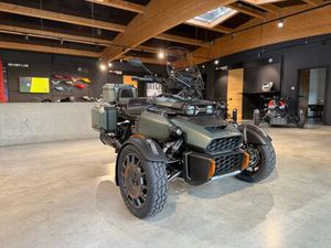 CAN-AM CANYON REDROCK 2026