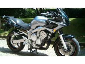 VENDO YAMAHA FZ6 FAZER (2004 - 07) USATA A SOVICO (CODICE 9272383) - MOTO.IT