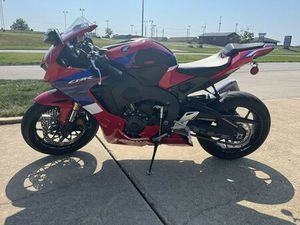 2023 HONDA CBR1000RR