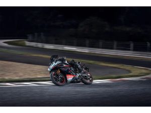 CFMOTO 450SR SPORTIG MOTORCYKEL • 2024