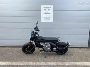 BMW C E02 4KW = 50 CC