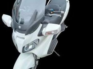 SUZUKI BURGMAN 650 - 2010