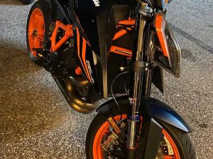 2023 KTM 1290 SUPERDUKE R EVO