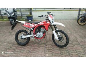 VENDO SWM RS 125 R (2017 - 20) USATA A ALICE CASTELLO (CODICE 9543864) - MOTO.IT