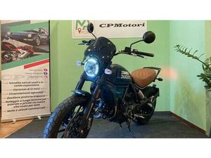 VENDO DUCATI SCRAMBLER 800 ICON DARK (2021 - 22) USATA A BIANDRONNO (CODICE 9546390) - MOTO.IT