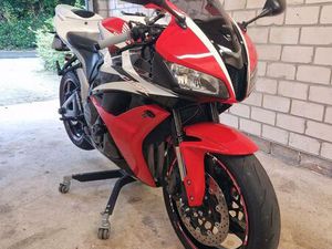 HONDA CBR600RR PC40 (TÜV NEU)