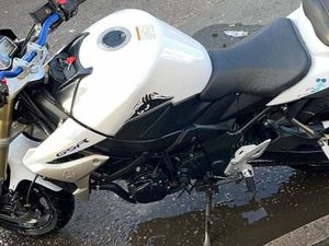 SUZUKI, GSR, 2012, 749 (CC)