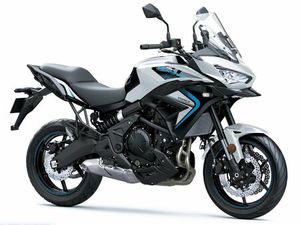 MOTO NEUVE: KAWASAKI VERSYS 650
