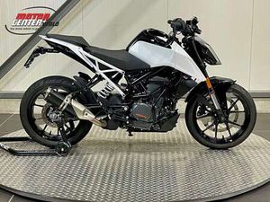 KTM 390 DUKE ABS ZWART
