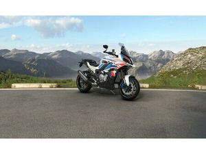 M 1000 XR STRIKE BACK AKTION AUF LAGERFAHRZEUG 36MT. GRATIS