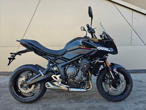 MOTO NEUVE: TRIUMPH TIGER SPORT 660