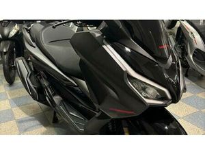 VENDO HONDA FORZA 350 DELUXE (2025) NUOVA A OLGIATE COMASCO (CODICE 9583773) - MOTO.IT