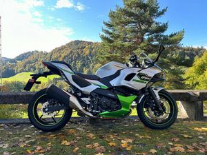 KAWASAKI NINJA 7 HYBRID, SPORT, MODÈLE DÉMO, CHF 7'600.-, POSSIBILITÉ DE LOUER UNE MOTO