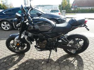 VOGE 300AC - KLEINER KENNZEICHENHALTER