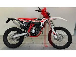 VENDO BETAMOTOR RR 125 4T ENDURO R (2024 - 25) NUOVA A FANO (CODICE 9593478) - MOTO.IT