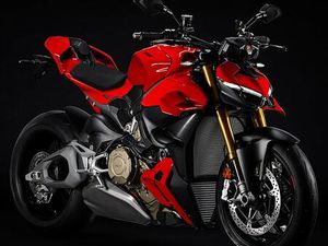 DUCATI STREETFIGHTER V4 + V4 S