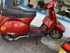 VESPA COSA 125 4-GANG HANDSCHALTUNG 1993 ROT MET. CANTON ZURICH -