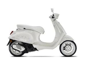 VENDO VESPA SPRINT 50 JUSTIN BIEBER (2022 - 24) NUOVA A BOLOGNA (CODICE 9602117) - MOTO.IT