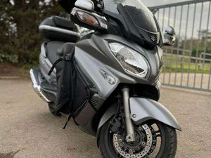 SUZUKI BURGMAN 650, 2015