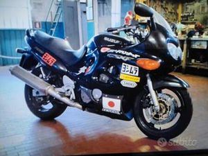 SUZUKI GSX 750 F - PERMUTA