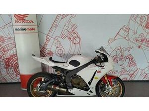 VENDO HONDA CBR 1000 RR FIREBLADE (2012 - 16) USATA A SAVIGLIANO (CODICE 9612981) - MOTO.IT