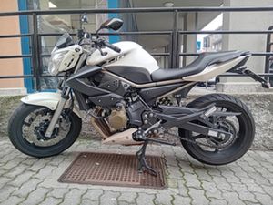 YAMAHA XJ6 N 2009