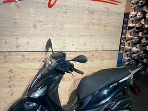 PIAGGIO MEDLEY 125 E5+ ABS // INKL. 4 JAHRE GARANTIE