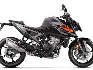 KTM 990 SUPER DUKE DUKE BLACK 2024 - 4 ROKY Z | SAUTO.CZ
