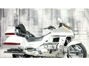 VENDO HONDA GL 1500 GOLD WING (1994 - 99) USATA A CASALGRASSO (CODICE 9615579) - MOTO.IT